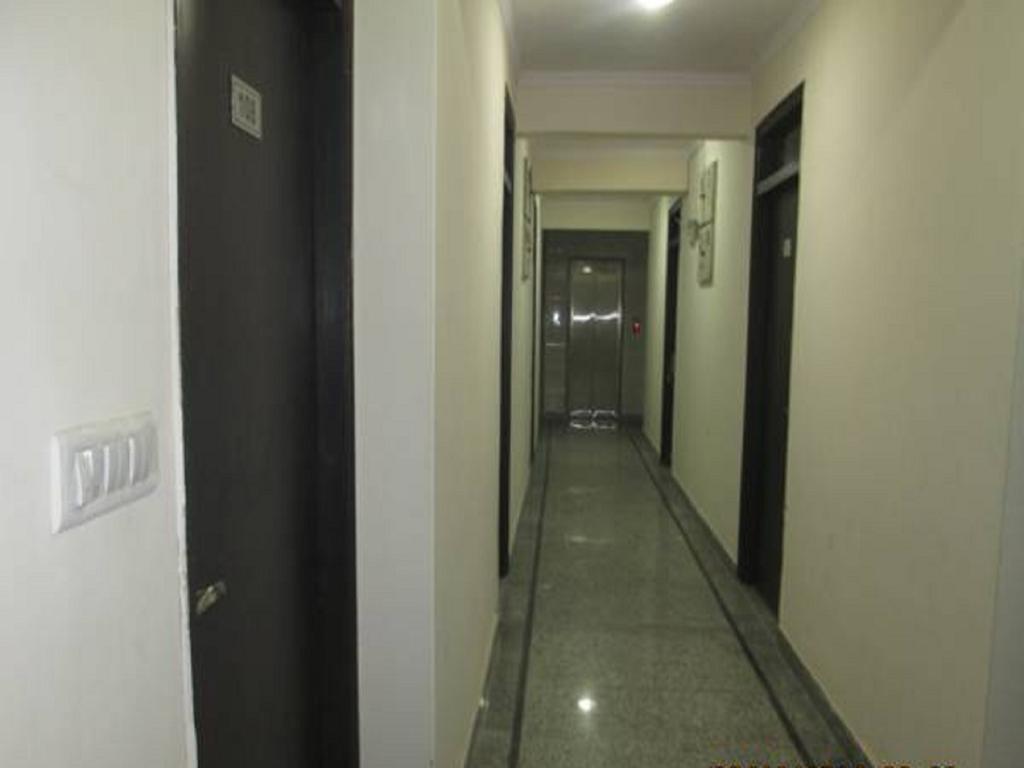 Charanpahari Hotel New Delhi Eksteriør billede